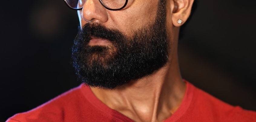 Est-ce que l'huile de ricin fait pousser la barbe ?